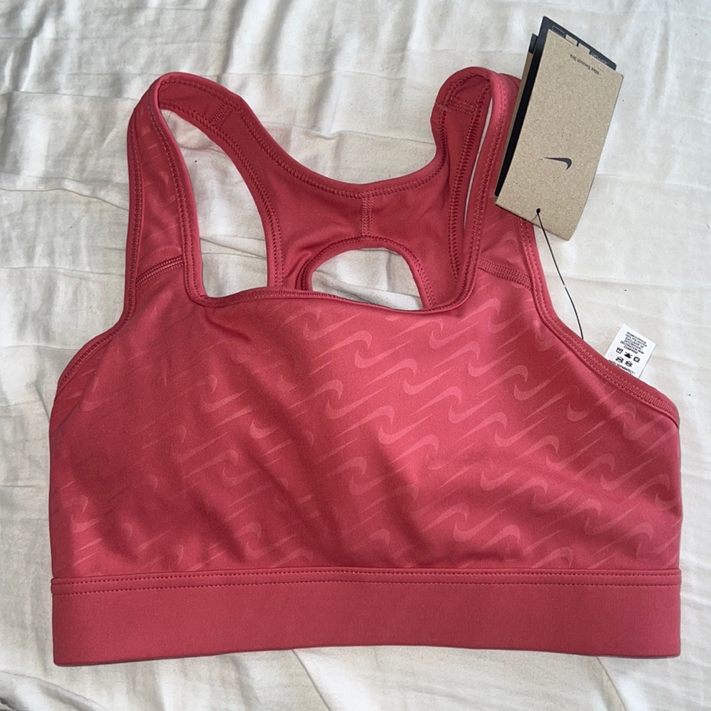 NWT Nike Sports Bra / Swoosh